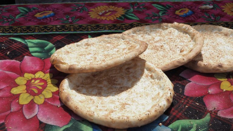 The production of “Naan Bread”, an example of startups in China